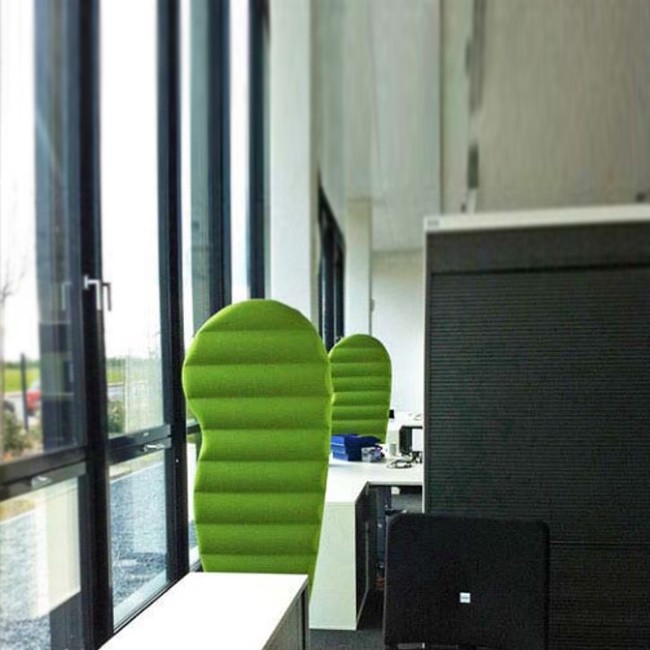 buzzispace-akoestische-scheidingswand-buzziplant-doldi-door-anthony-duffeleer_2.jpg